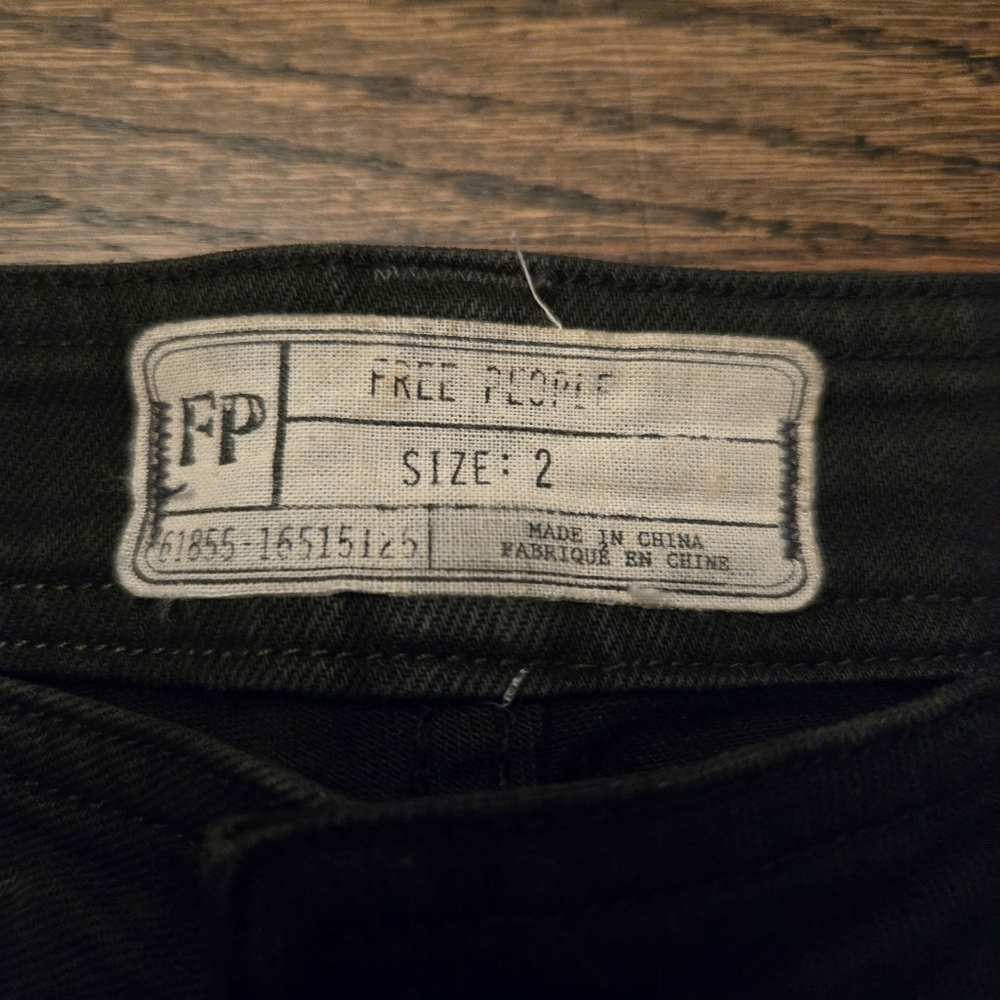 Free People Distressed Boyfriend Jeans - Picture 5 of 5
